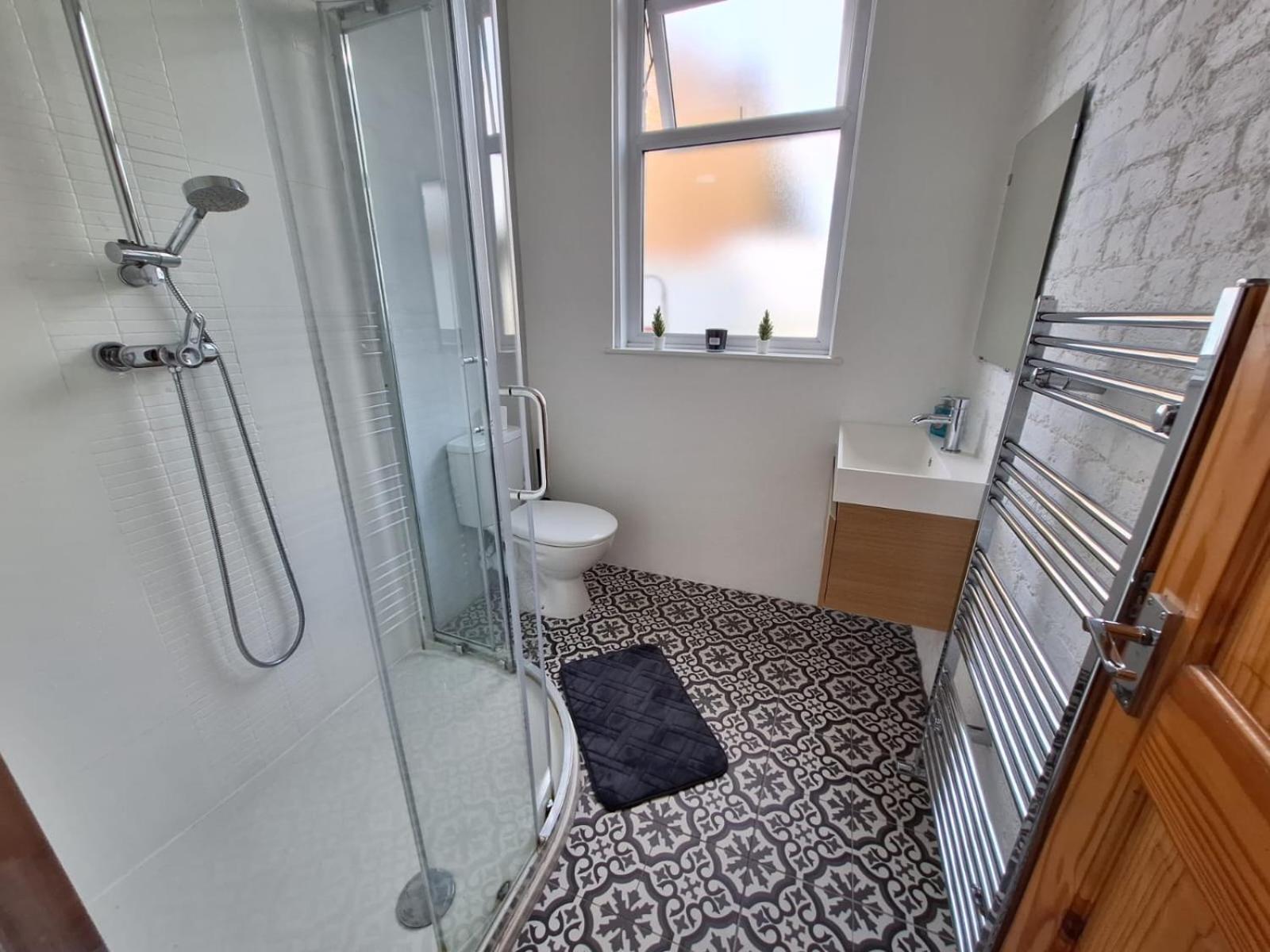 Modern Ground Floor Flat - 15 Min To Central London Apartment Bagian luar foto